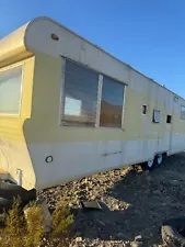 vintage trailer Holiday house