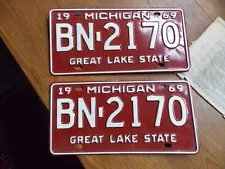 Red Michigan License Plates Never used 1969 GREAT LAKE STATE