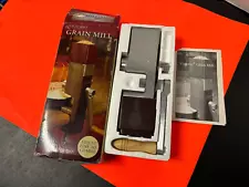 VICTORIO GRAIN MILL FINE TO COARSE W BOX & INSTRUCTIONS