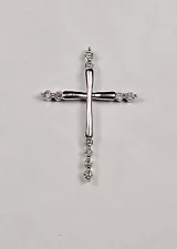 14k White Gold Diamond Cross Pendant I-13439