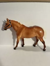 Glossy Palomino Quarter Horse Breyer