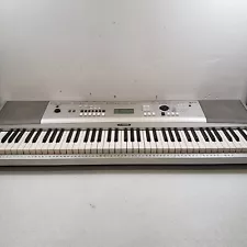 Yamaha YPG-235 76 Key Electronic Keyboard - Read