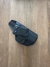 TULSTER PROFILE IWB HOLSTER IN RIGHT HAND FOR: WALTHER PPS M2 9/40