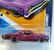 Hot Wheels 69 Dodge Coronet Super Bee #84 Purple Muscle Mania 12 For Sale