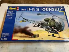 Revell Bell H-13H Sioux GunShip...1/35...Kit 4402...MINT