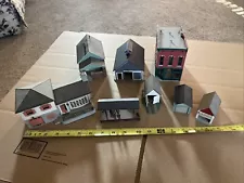 HO Scale Buildings Lot Of 8 Assembled 1:87 Scale