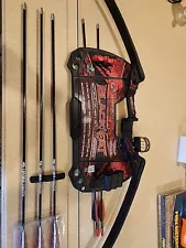 Barnett - Black Cat Recurve Archery Set (Never Used)