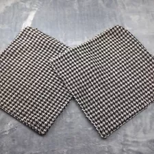 Set of 2 Decorative Throw Pillow Covers 20 x 20 Houndstooth Black White Zip