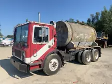 Mack MR492S T/A 2400 Gallon Water Tanker Truck Semi Diesel 13-Speed bidadoo