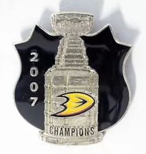 ANAHEIM DUCKS - NHL STANLEY CUP CHAMPIONSHIP SHIELD PIN FOR 2007 - NEW!