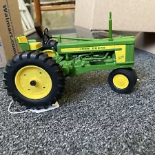 john deere 520 tractor 1:16 Diecast