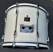 Pearl Export Bass Drum 22" White Cream Finish Wrap