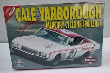 Polar Lights 1969 Mercury Cyclone Spoiler II NASCAR 1/25 Yarbrough Model Kit