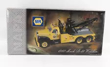 2002 First Gear NAPA 1960 Mack B-61 Model Wrecker 1:25 Scale NIB (T1724) Yellow