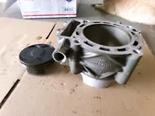 KTM 690 Duke 2014 14 cylinder piston jug engine motor