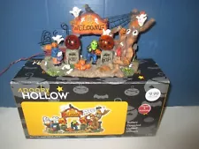 Spooky Hollow Halloween Village House Lighted Gateway with box