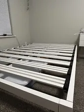 white bed frame full