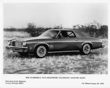 1975 Oldsmobile Cutlass Supreme Colonnade Hardtop Coupe Press Photo 0313