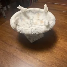 Vintage Italian alabaster stone bird bath with four removable birds