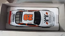 Tony Stewart #20 Home Depot Habitat for Humanity 1999 1:24 Action Nascar