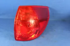 2006 Toyota Sienna Right Side Tail Light