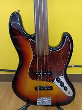 VINTAGE Fretless Bass Used Maple neck Rosewood fingerboard Sunburst w/Gig case