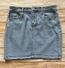 ⭐️$5 SALE MOSSIMO Light Denim Jean Mini Skirt Sz 6