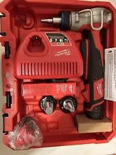 Milwaukee 2474-22 Tool M12 Cordless PEX Expansion Tool Kit New OPENED FOR PIC