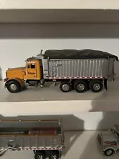 1/50 Sword Peterbilt 357 Dump Truck Kokosing