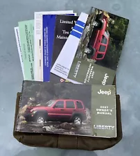 2007 Jeep Liberty Owners Manual Set with Case OEM