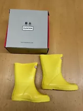 NIB HUNTER KIDS ORIGINAL RAIN BOOTS~YELLOW ~US SIZE 10B/11G-UK 9