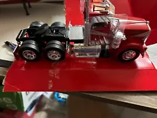 1/32 NEW RAY NEW KENWORTH W 900 DAY CAB SEMI TRACTOR, NO PACKAGING #A 455