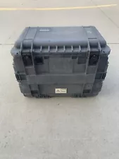 Pelican 0450 Case Mobil Tool Chest With Rolling Wheels( Broken Left Latch)