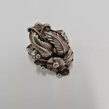 LL Signed Old Indian Pawn Floral Design Ring Size 10.5 6.3g G16