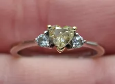 Stunning Canary Yellow Heart Diamond Ring 18ct White Gold Size M .56kt