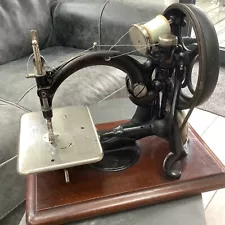 Wilcox Willcox & Gibbs vintage antique sewing machine - original condition