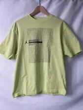 Jordan 23 Engineered For Flight Men’s Medium light green Short Sleeve Shirt