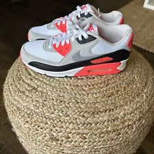 Nike Air Max 90 OG Infrared 2010 Size 9 325018-107 Deadstock DS NIB