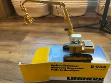 VINTAGE LIEBHERR R 931 HYDRAULIC EXCAVATOR LITRONIC IN ORIGINAL BOX