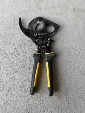 Southwire CCPR400 Ratcheting Cable Cutters Cutter - Black Used