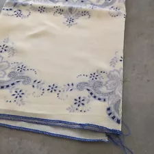 Vintage Blue & Cream Floral Tablecloth 130 X 140cm