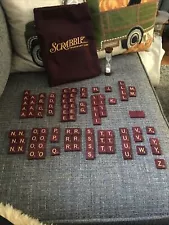 Scrabble letters burgudy/ gold (97)