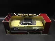 1961 Desoto Adventurer Die-Cast Model Car 1:18 Scale [Road Signature] NIB