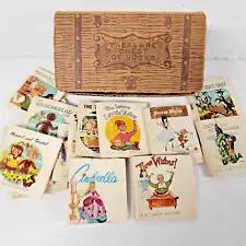 VTG Treasure Chest With 17 Miniature Fairy Tale Books by Mt Hawley 1966