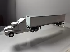 Kenworth T660b Dicast Truck & Trailer