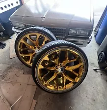 4 wheels with Vogue Custom Built Radial tires