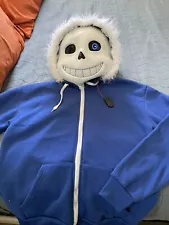 Sans costume pieces