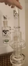 Diamond Glass Bong and accesories for sale