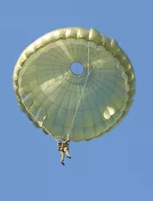 35' US Military T-10 Personnel Parachute 1978 Parabolic Canopy