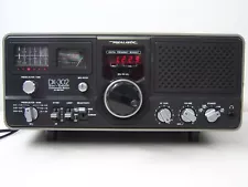 Vintage 80s Reaistic Radio shack DX302 SW radio with manual